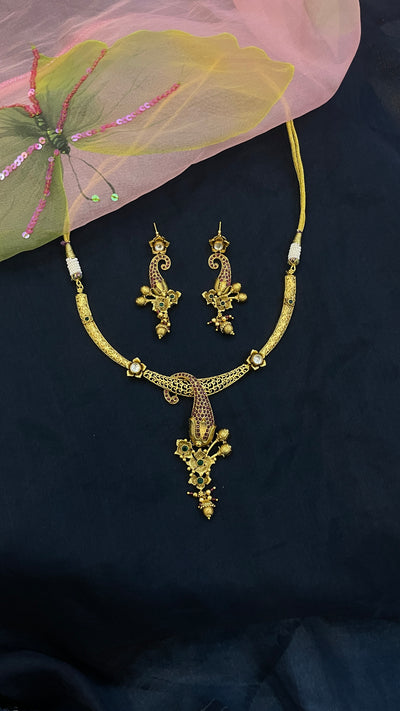 Gold Tone Traditional Necklace Set