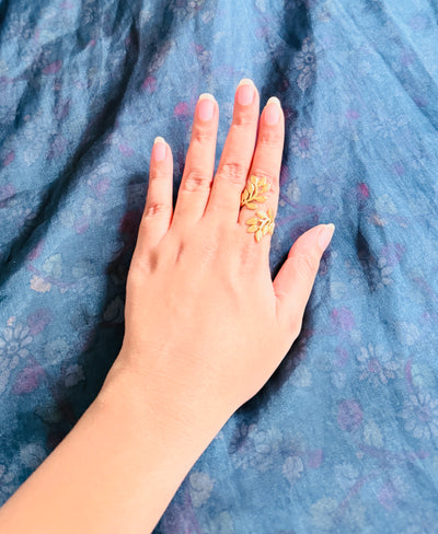 Gold Tone Floral Ring