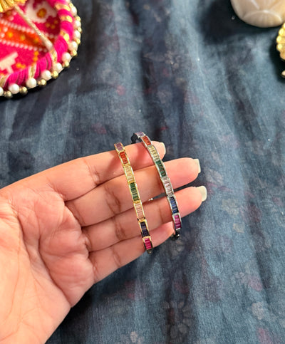 Multicolor Stones Openable Bracelet