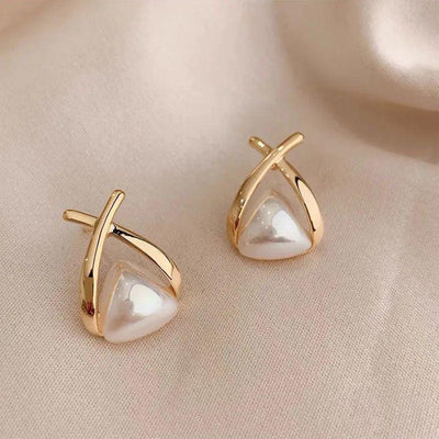 Criss Cross Triangular Pearl Studs