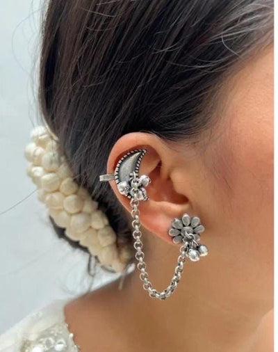 Silver Tone Earring with Earcuff